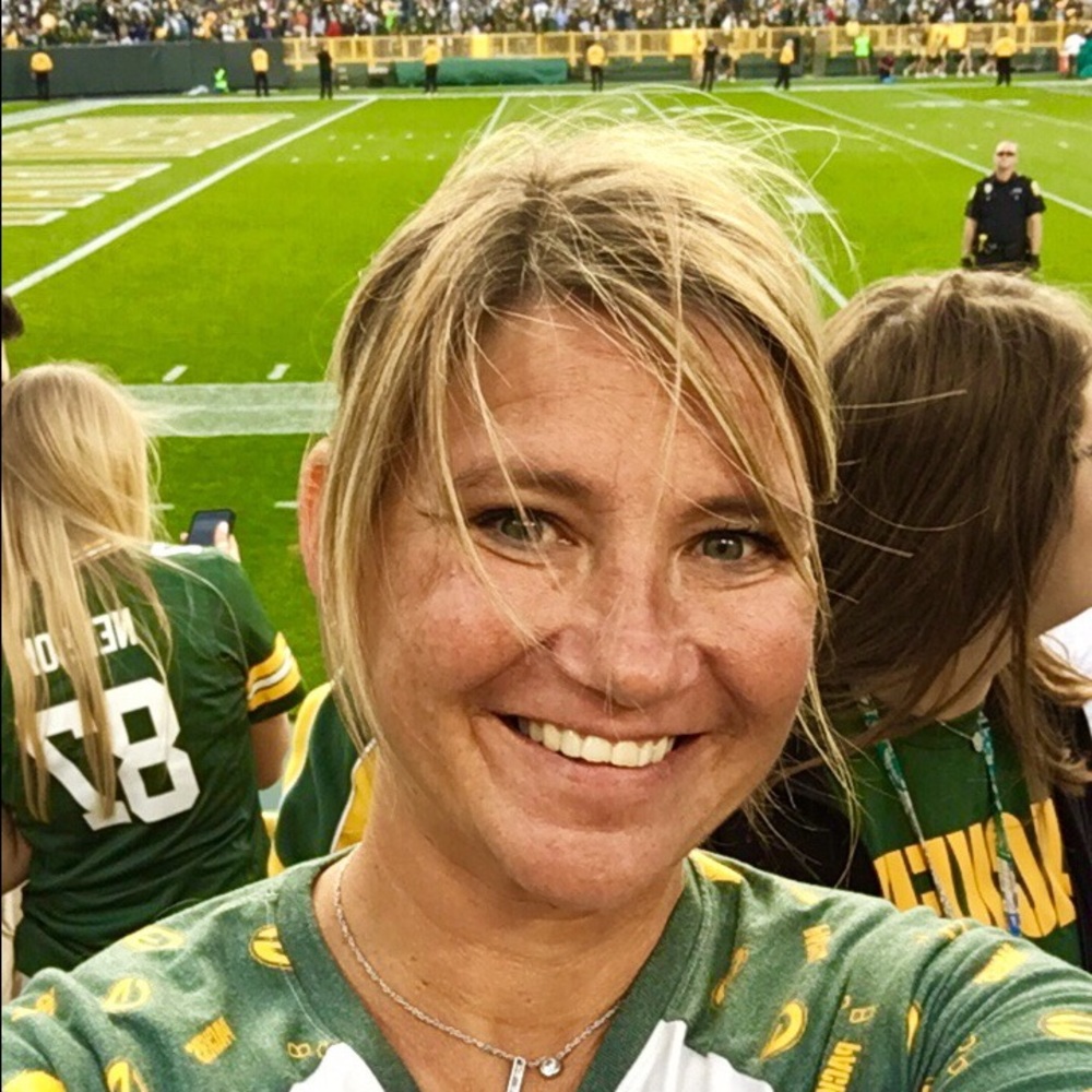 Meet your Posher, Heidi