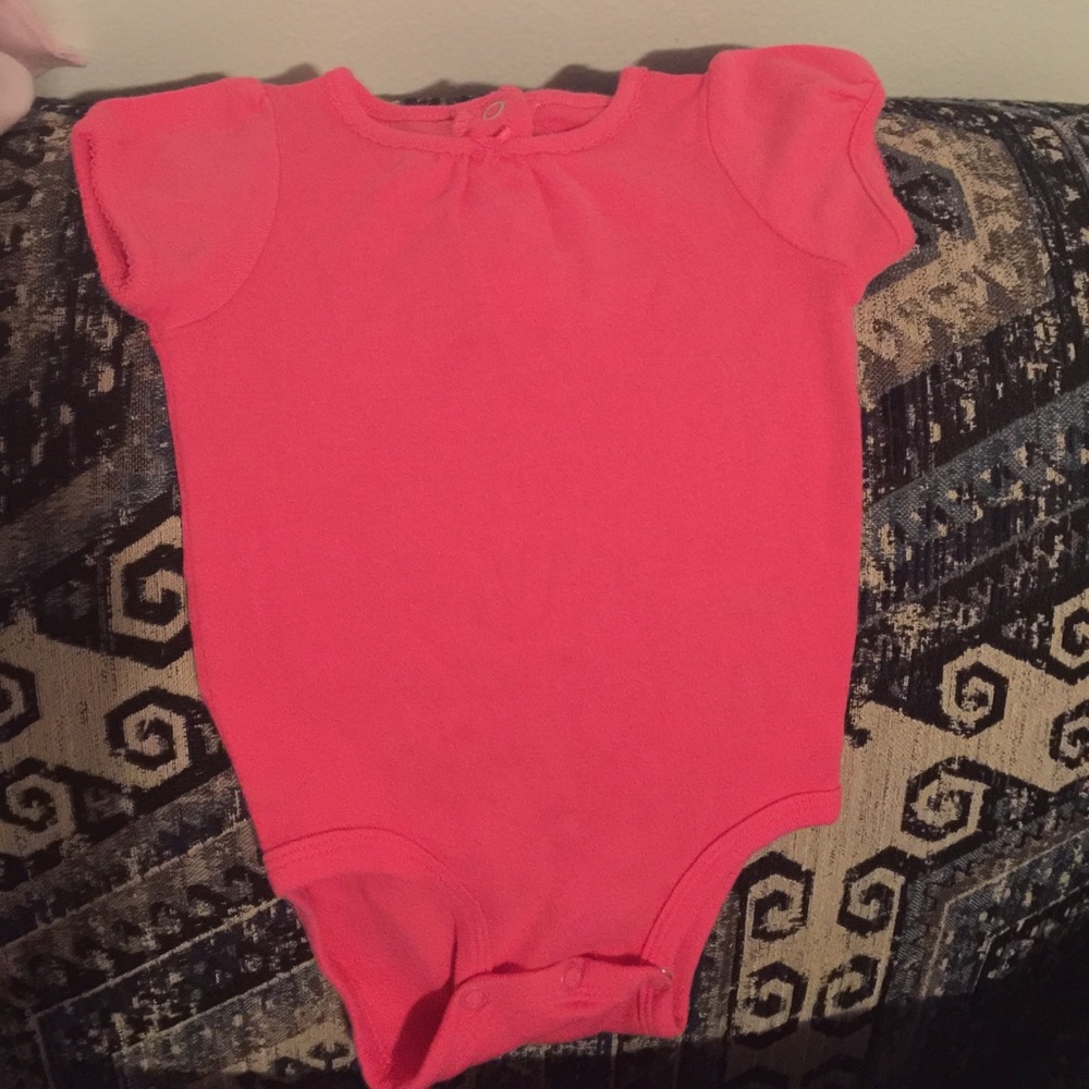 Baby girl onesies Carter and Gerber lot 3 & 9 mnth