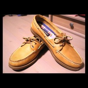 Women’s Size 10 Sperry’s, Never worn!