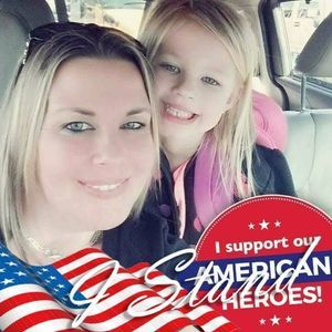 Meet your Posher, Dana