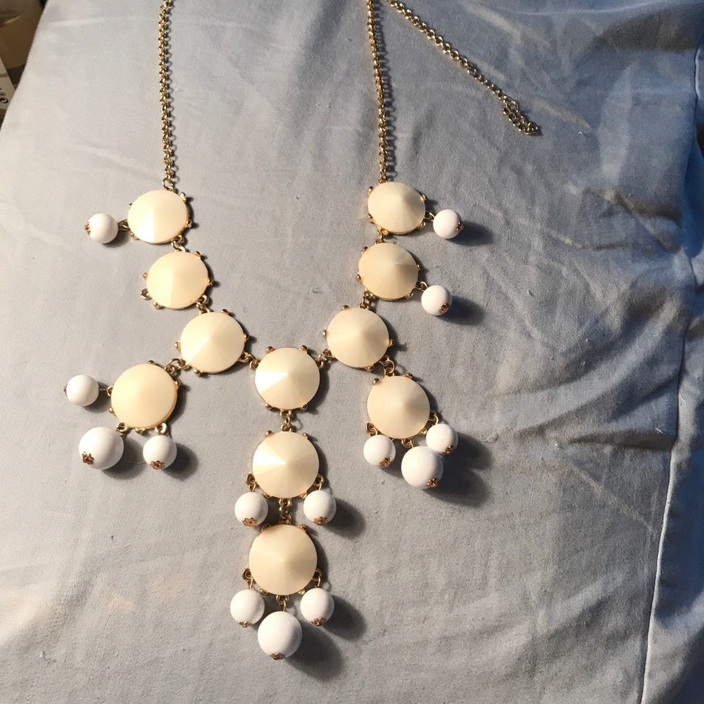Cream and white bubble necklace