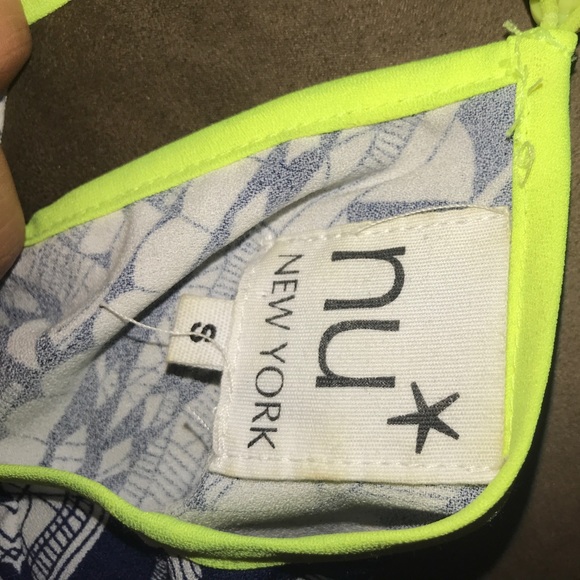 Navy Blue and Lime Green Blouse - Picture 3 of 4