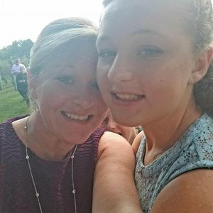 Meet your Posher, Deena