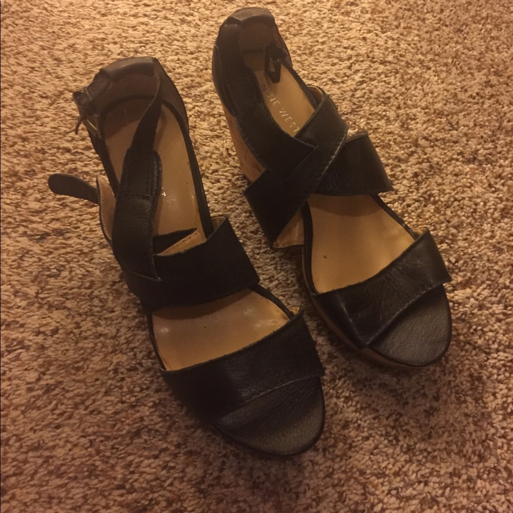 NINE WEST leather sandals