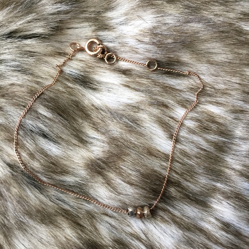 Dainty 3 bead bracelet