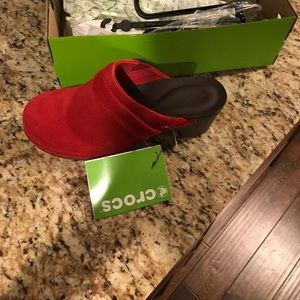Crocs red clogs