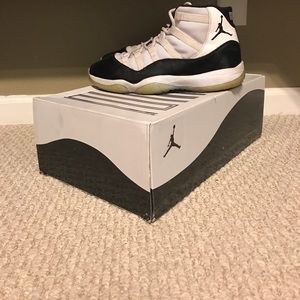 Air Jordan 11 concord
