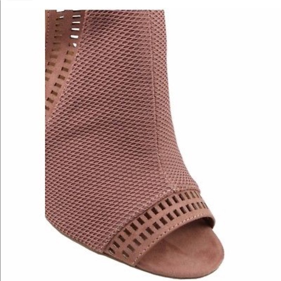 1 left!! MADISON Peep Toe Ankle Strap Heel - Picture 5 of 6