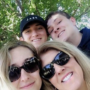 Meet your Posher, Michele