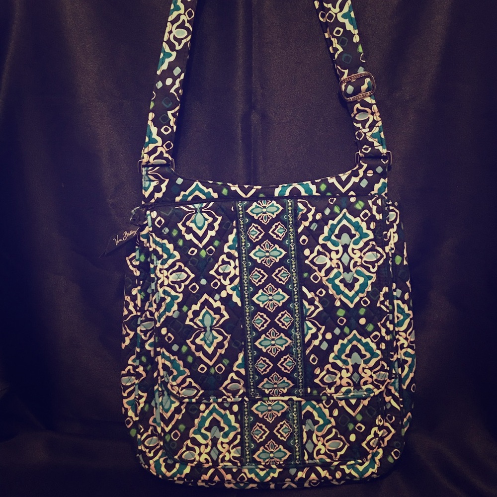 Vera Bradley Mailbag crossbody in Ink Blue