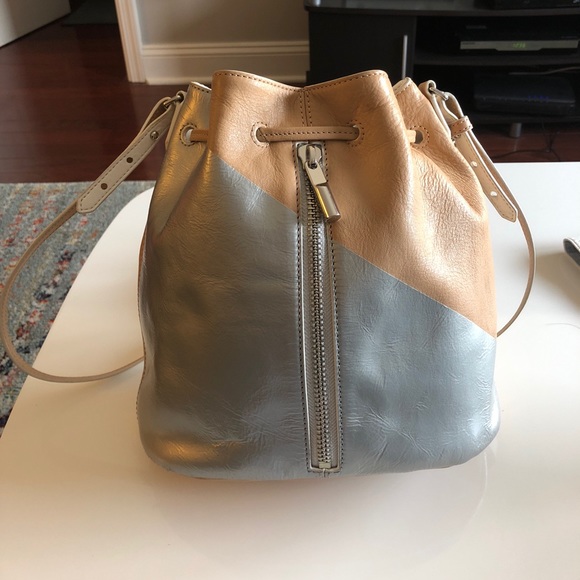Elizabeth & James Cynnie Mini Bucket Bag - Picture 3 of 8