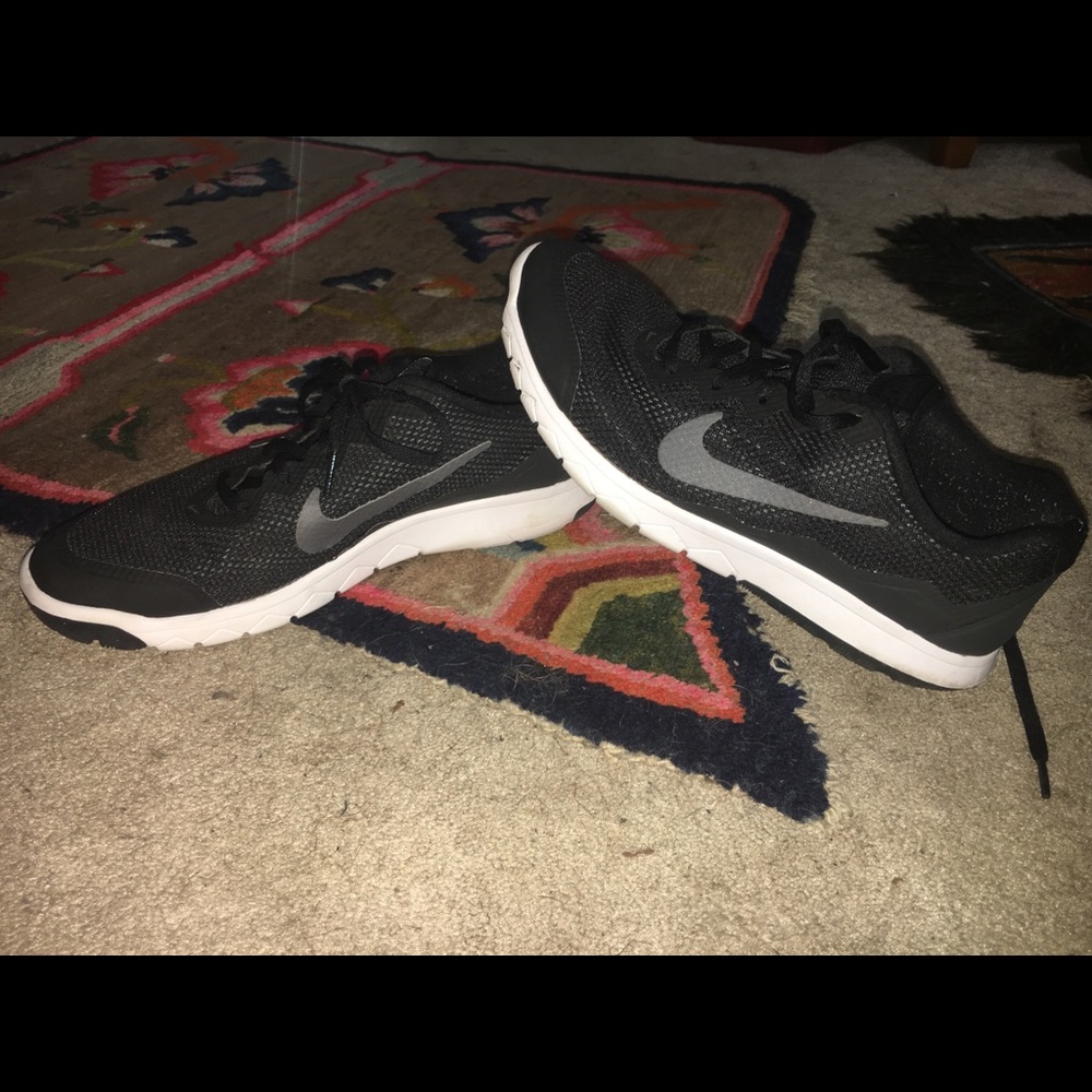NIKE Flex Experience Rn 4