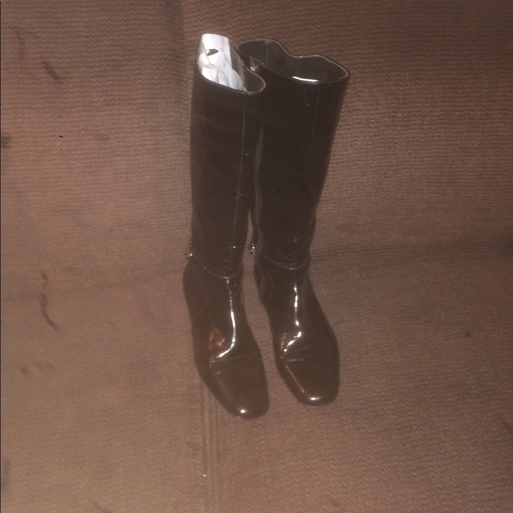 Boots - Picture 2 of 3