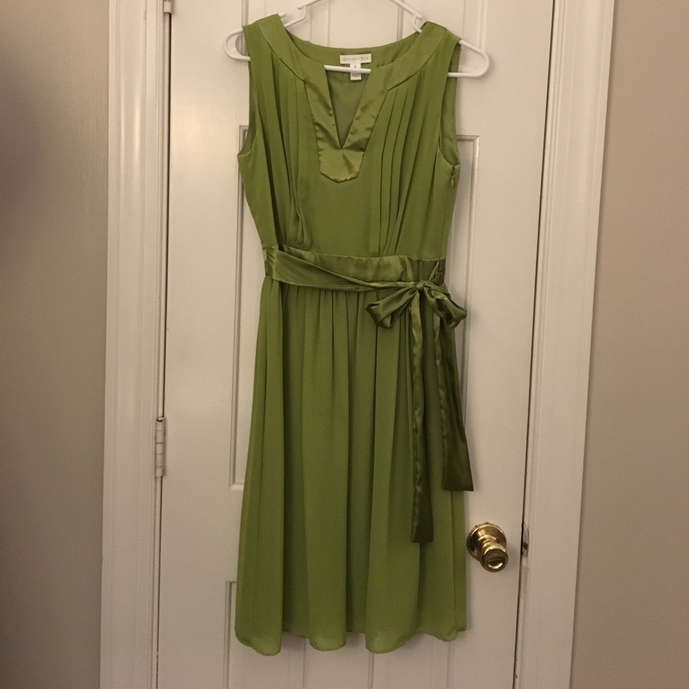 Sleeveless apple green chiffon and satin dress