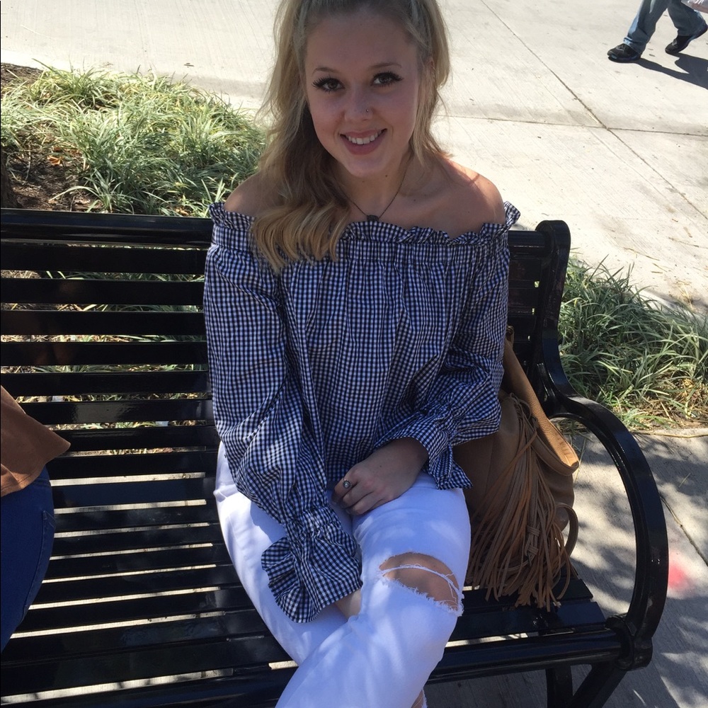 Meet me!!  insta @madieckblad ***