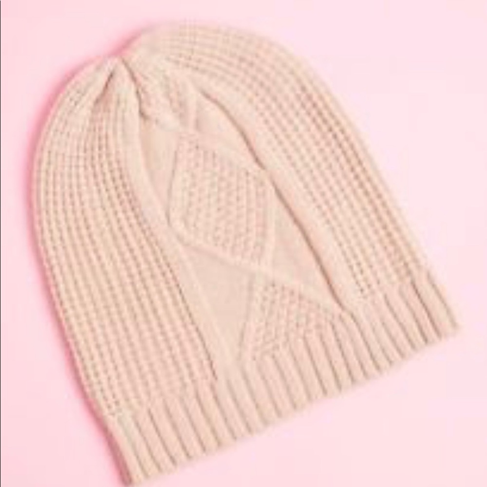 The Jetset Diaries Cable Knit Beanie