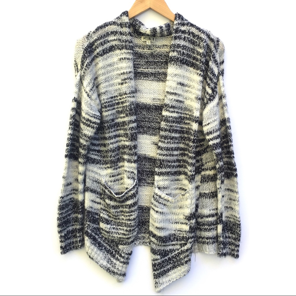 14th and Union Heathered Seeater Sz Small