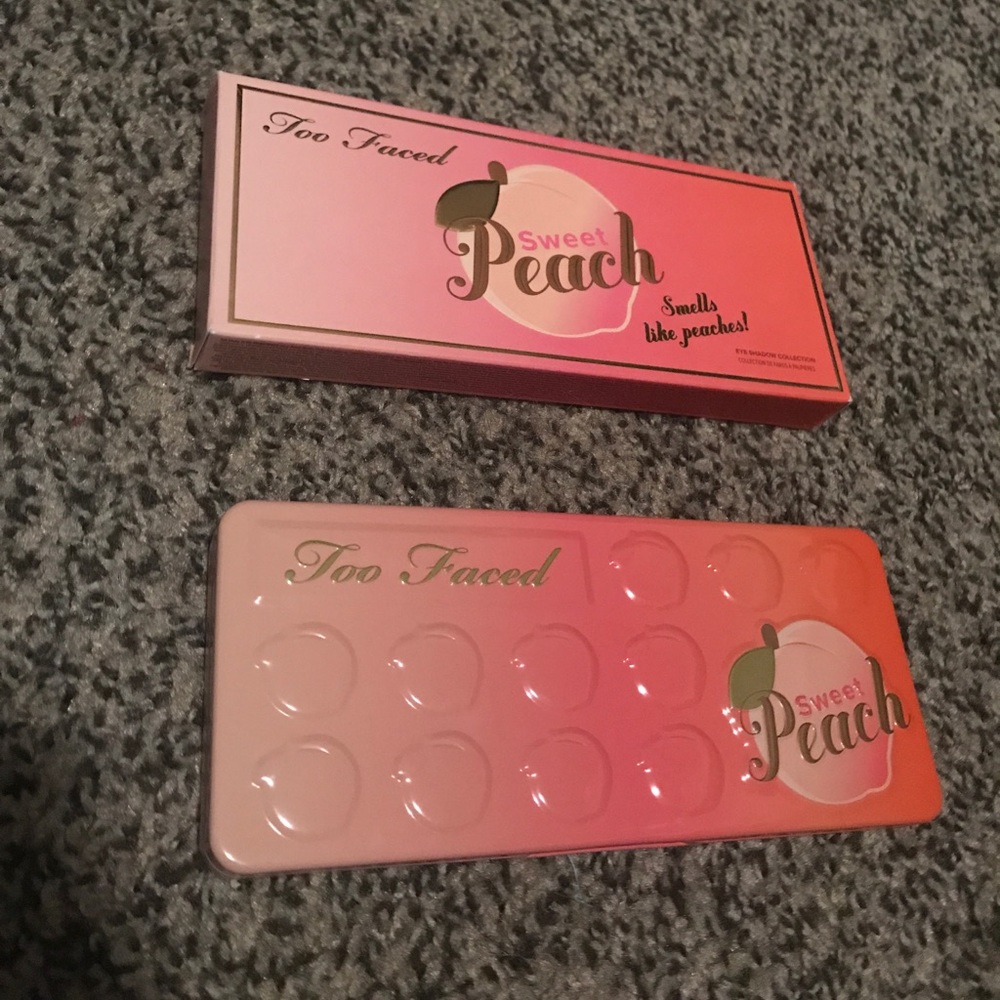 Too Faced Sweet Peach Eyeshadow Palette