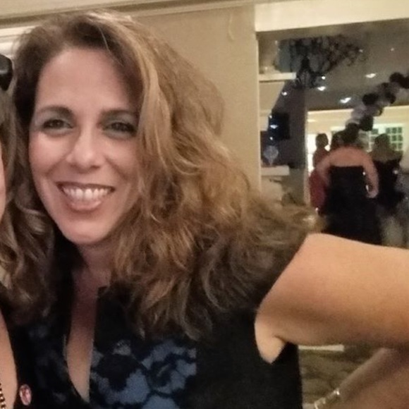 Meet your Posher, Maria - Picture 2 of 2