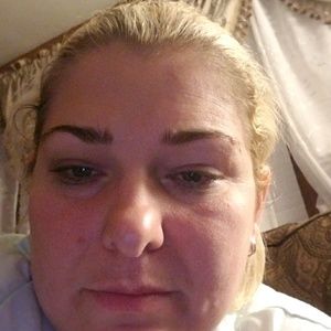 Meet your Posher, Angelika