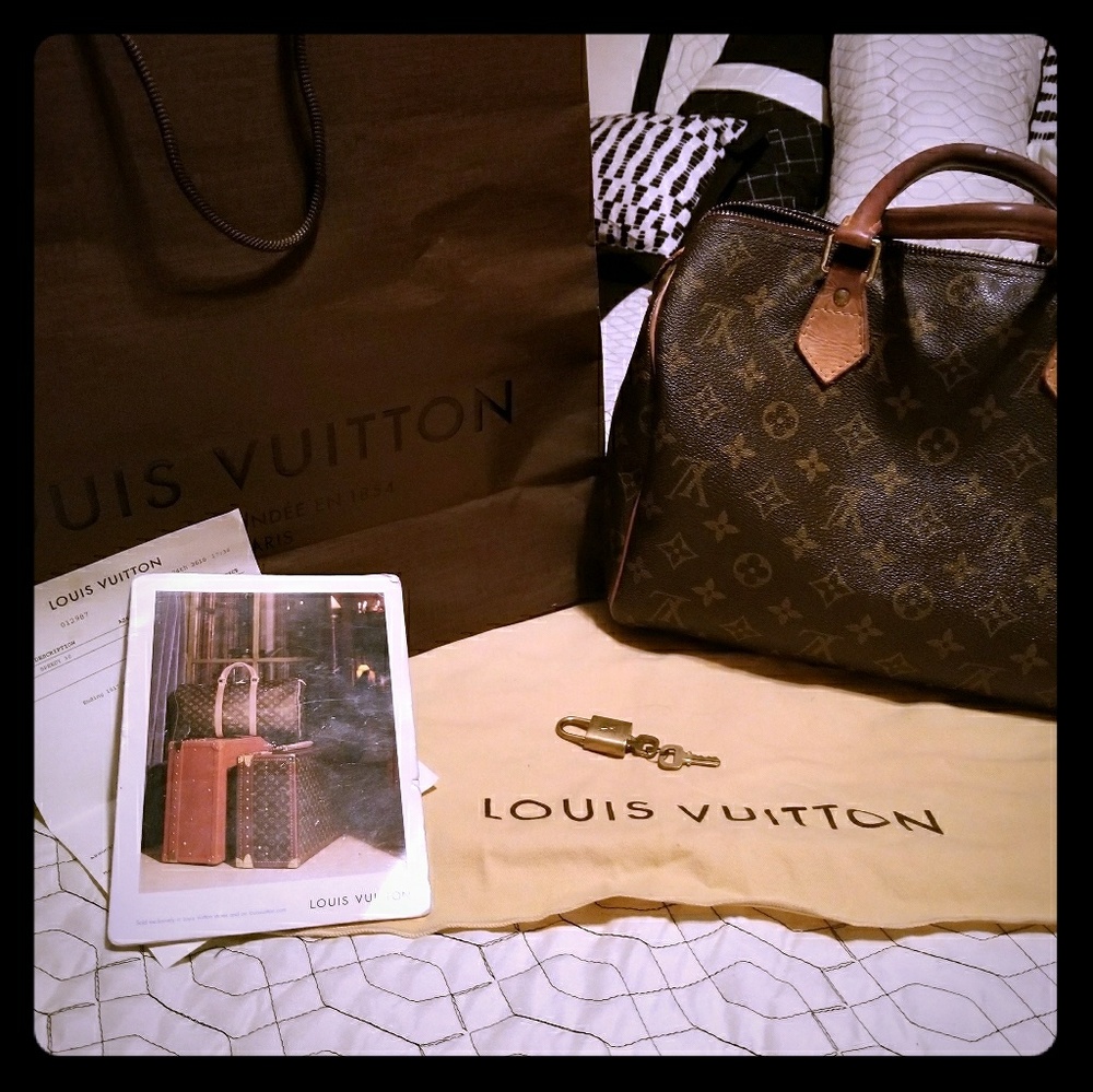 Louis Vuitton Speedy 30