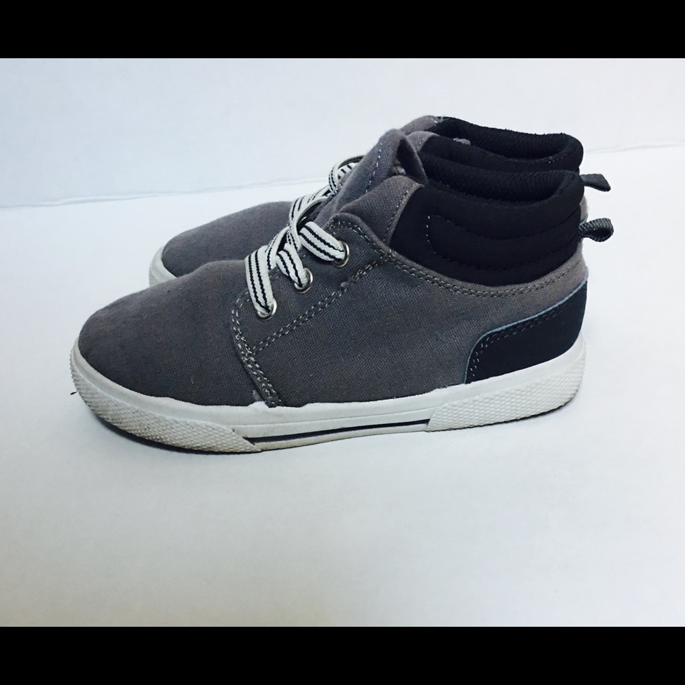 Carters boys shoes . Size 11