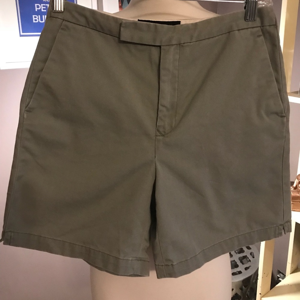 Banana Republic premium chinos