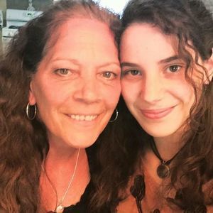 Meet your Posher, Carly