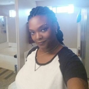 Meet your Posher, Tonya