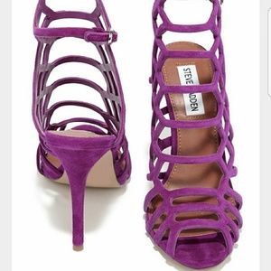 *Brand new!* Steven Madden Slithur Heels!