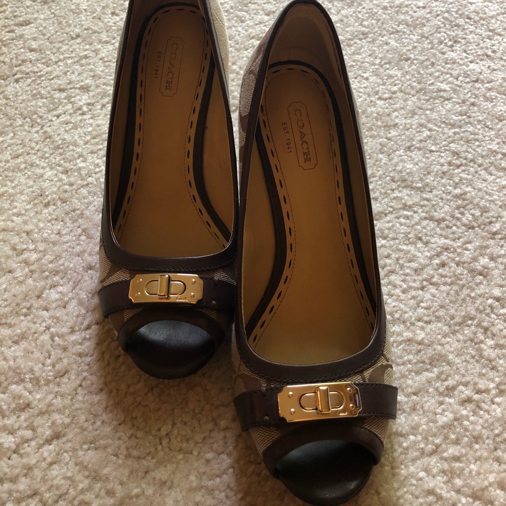 Coach Wedges