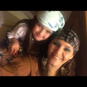 Meet your Posher, Yolanda