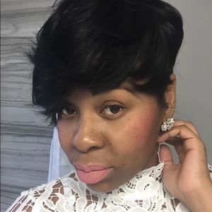 Meet your Posher, Samantha