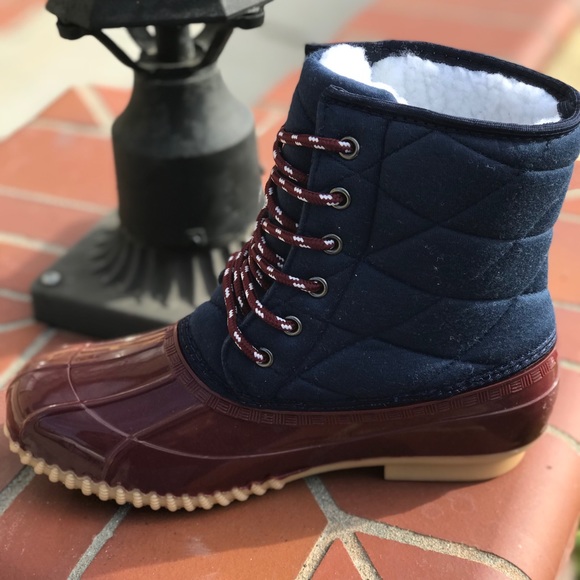 NEW SIZES ladies quilted lace up duck boots - Picture 4 of 7
