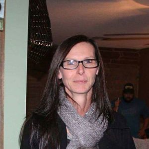 Meet your Posher, Mona