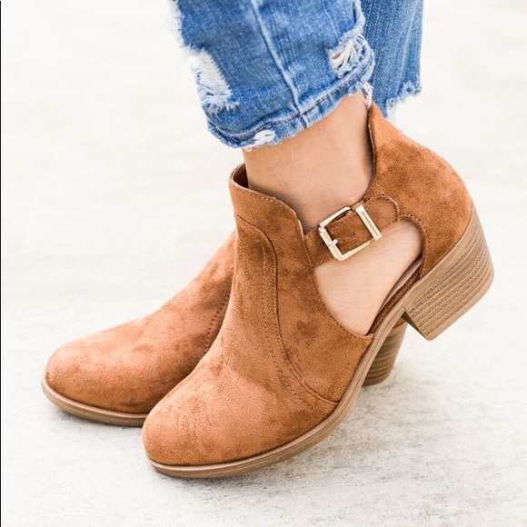 LAST 1️⃣ Camel Ankle Strap Cut Out Boot - Picture 4 of 6