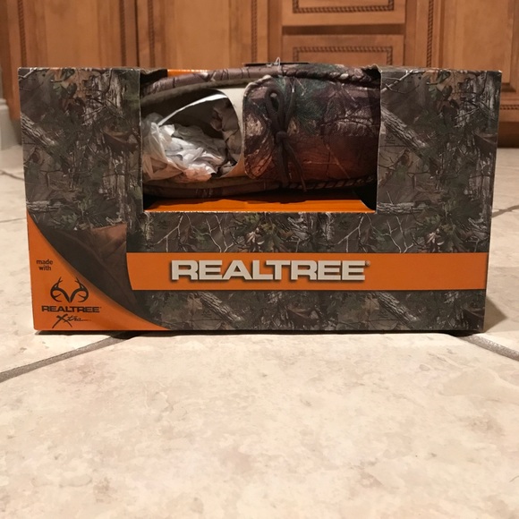 NWT Realtree Camouflage Men's Moccasins - Sz M - Picture 1 of 7