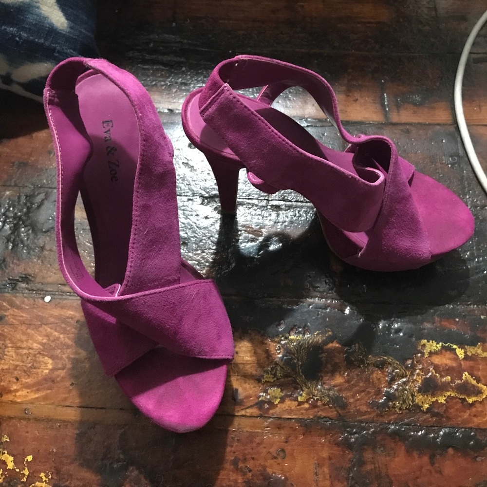 Eva + Zoe Magenta Heels sz 7