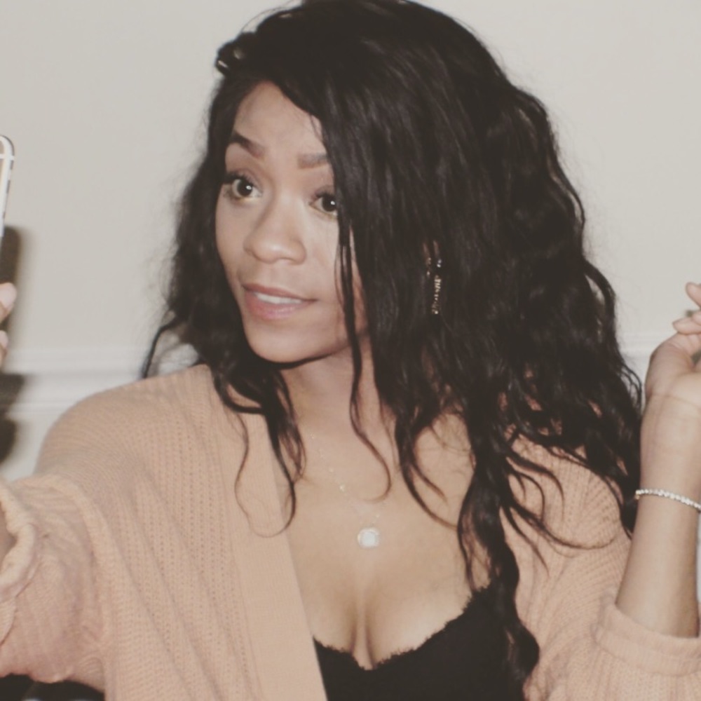 Meet your Posher, Zenaya