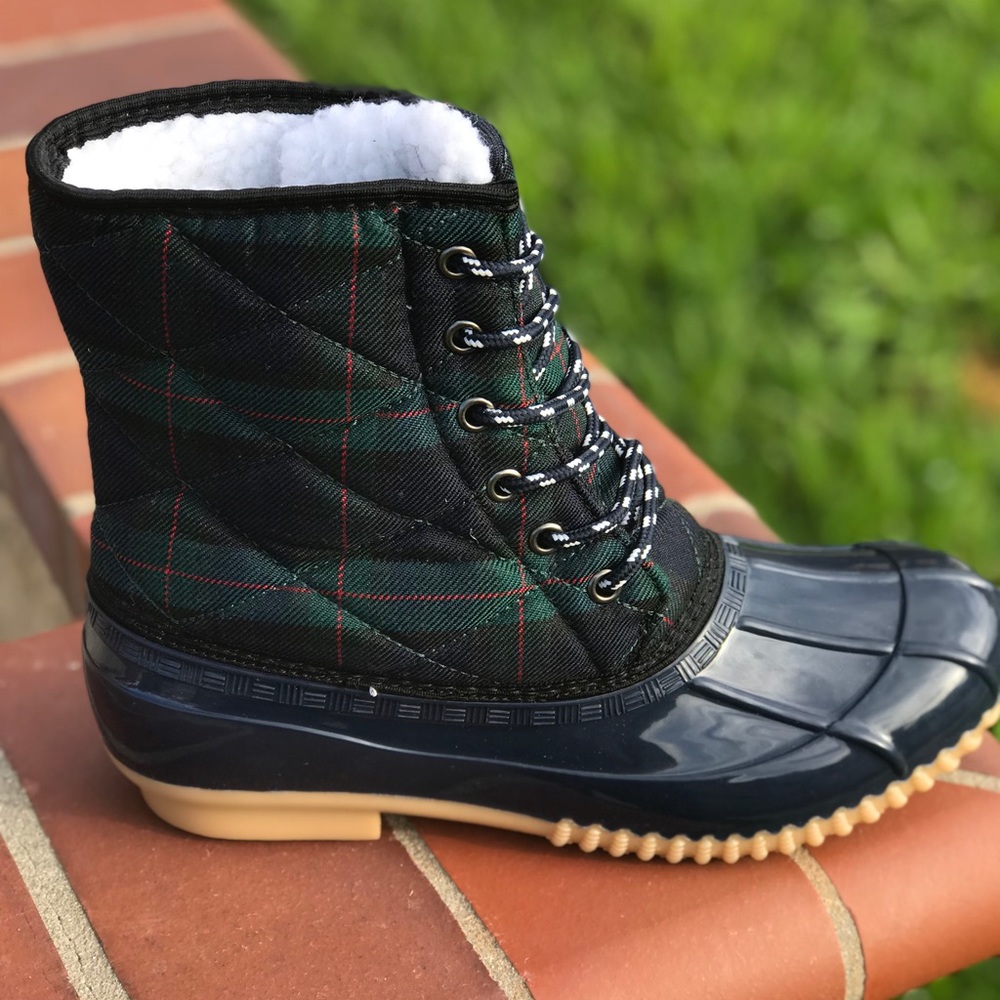NEW SIZESLadies quilted lace up duck boots - Picture 3 of 7