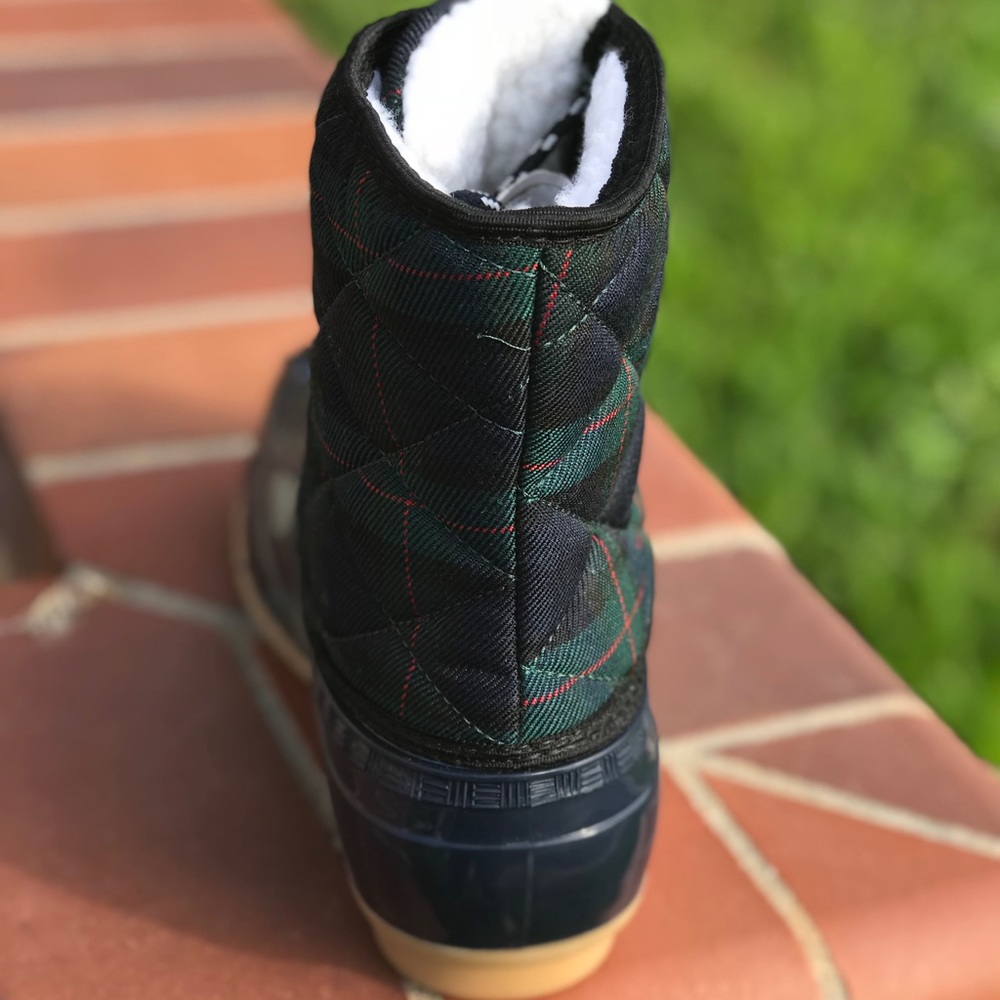 NEW SIZESLadies quilted lace up duck boots - Picture 4 of 7