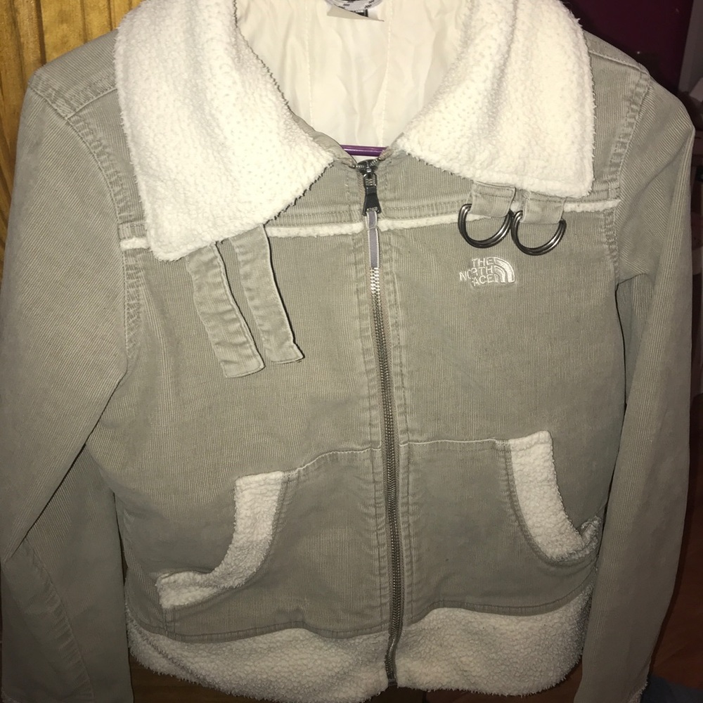 A cute north face coat