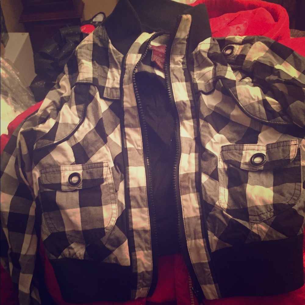 Sz 12 in big girls jacket w/ pants sz Sm