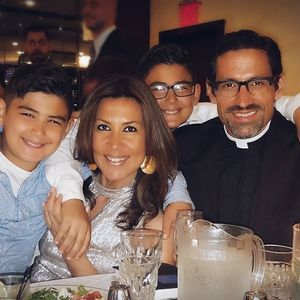 Meet your Posher, Anthoula