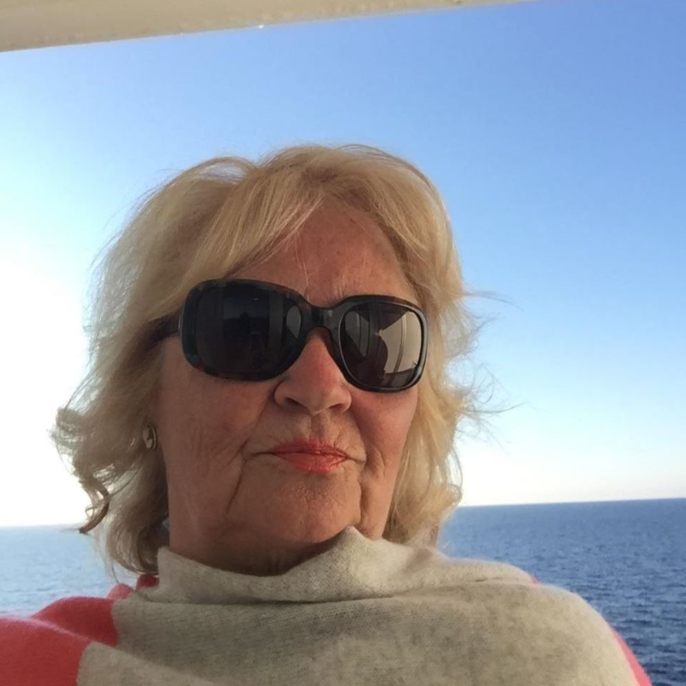 Meet your Posher, Janelle