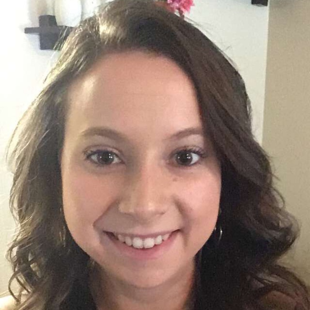 Meet your Posher, Carly