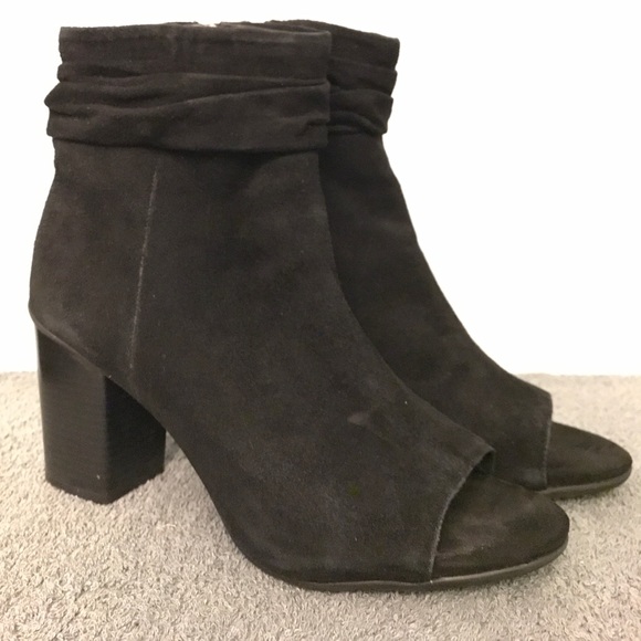Kenneth Cole Reaction Fridah Peep Toe Ankle Boots - Picture 2 of 8