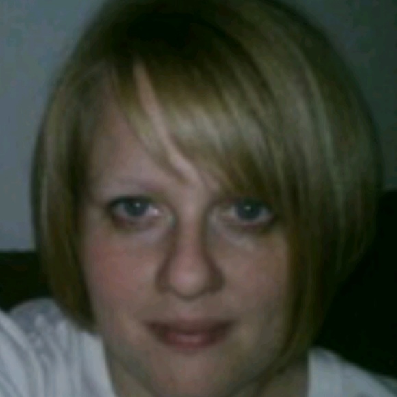 Meet your Posher, Alisa - Picture 1 of 1