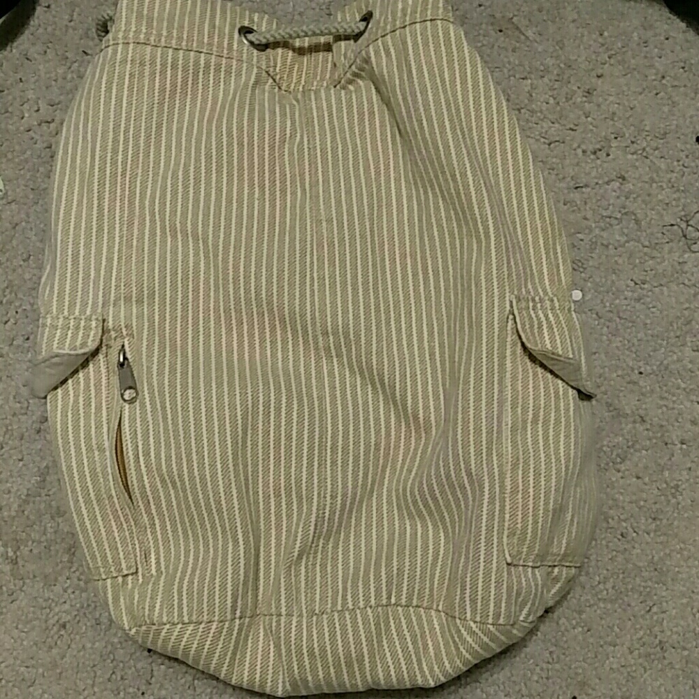 🔵Tan backpack