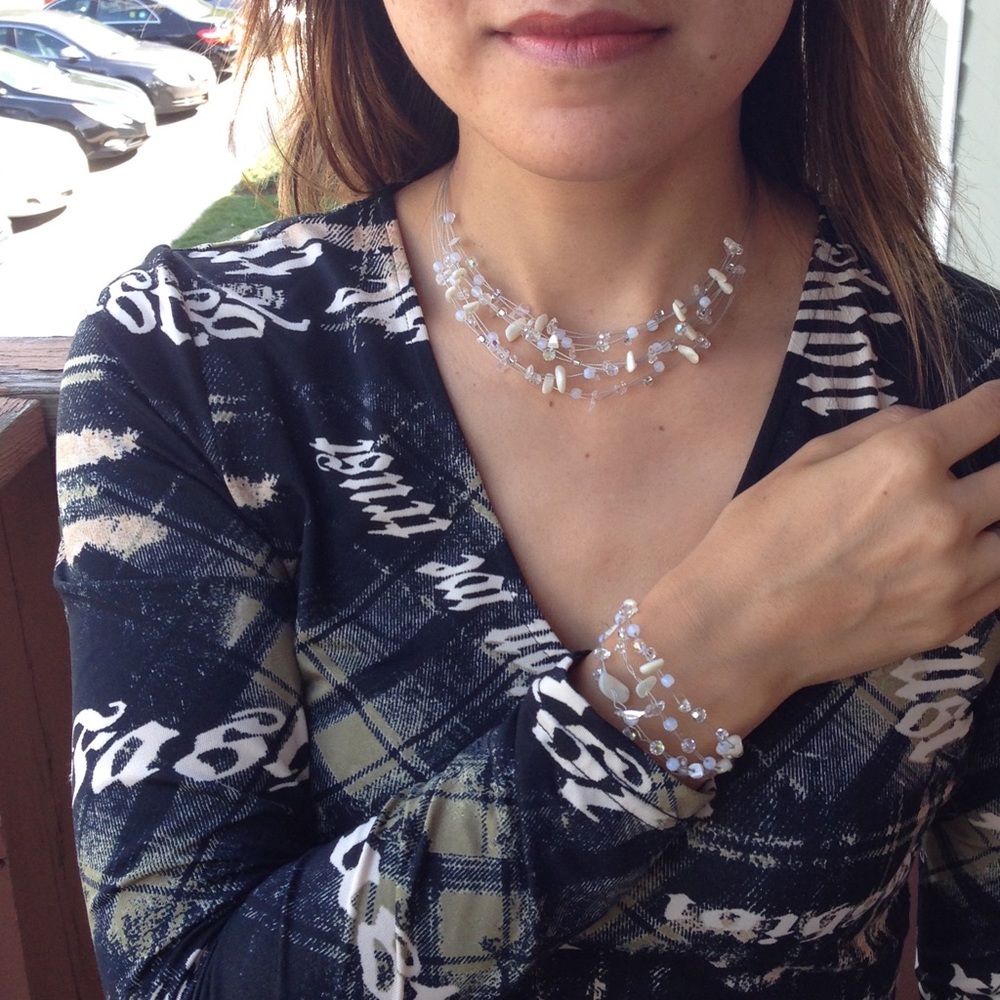 Ethereal necklace and bracelet set